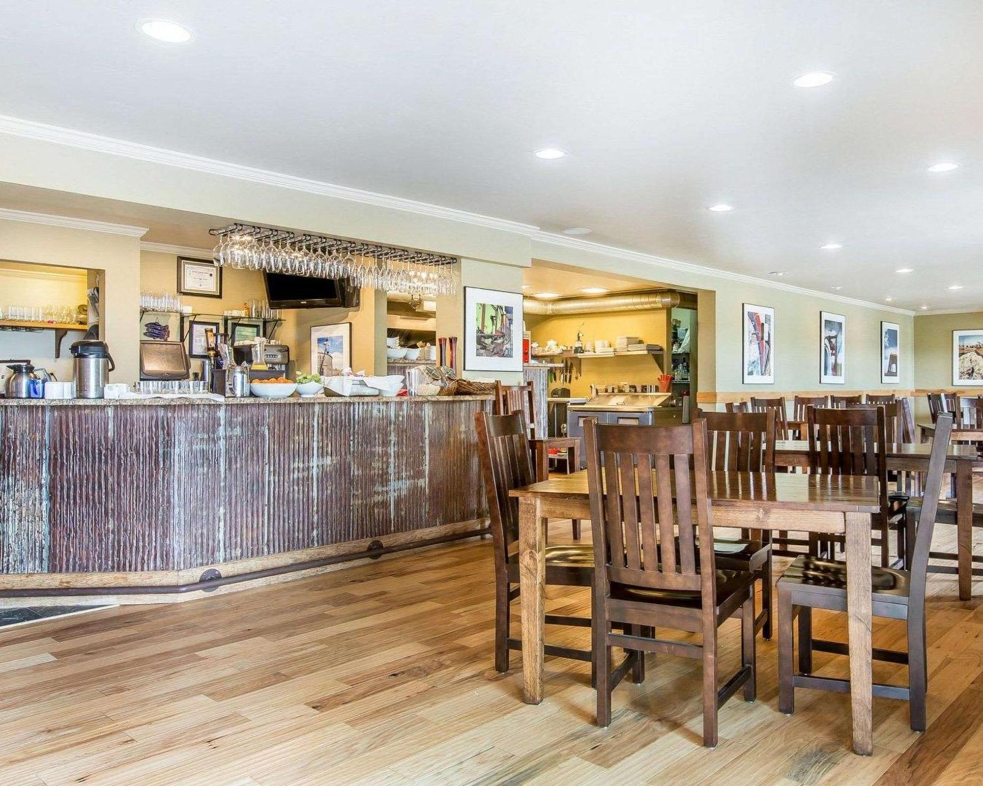 Yellowstone Valley Lodge, Ascend Hotel Collection Pray エクステリア 写真