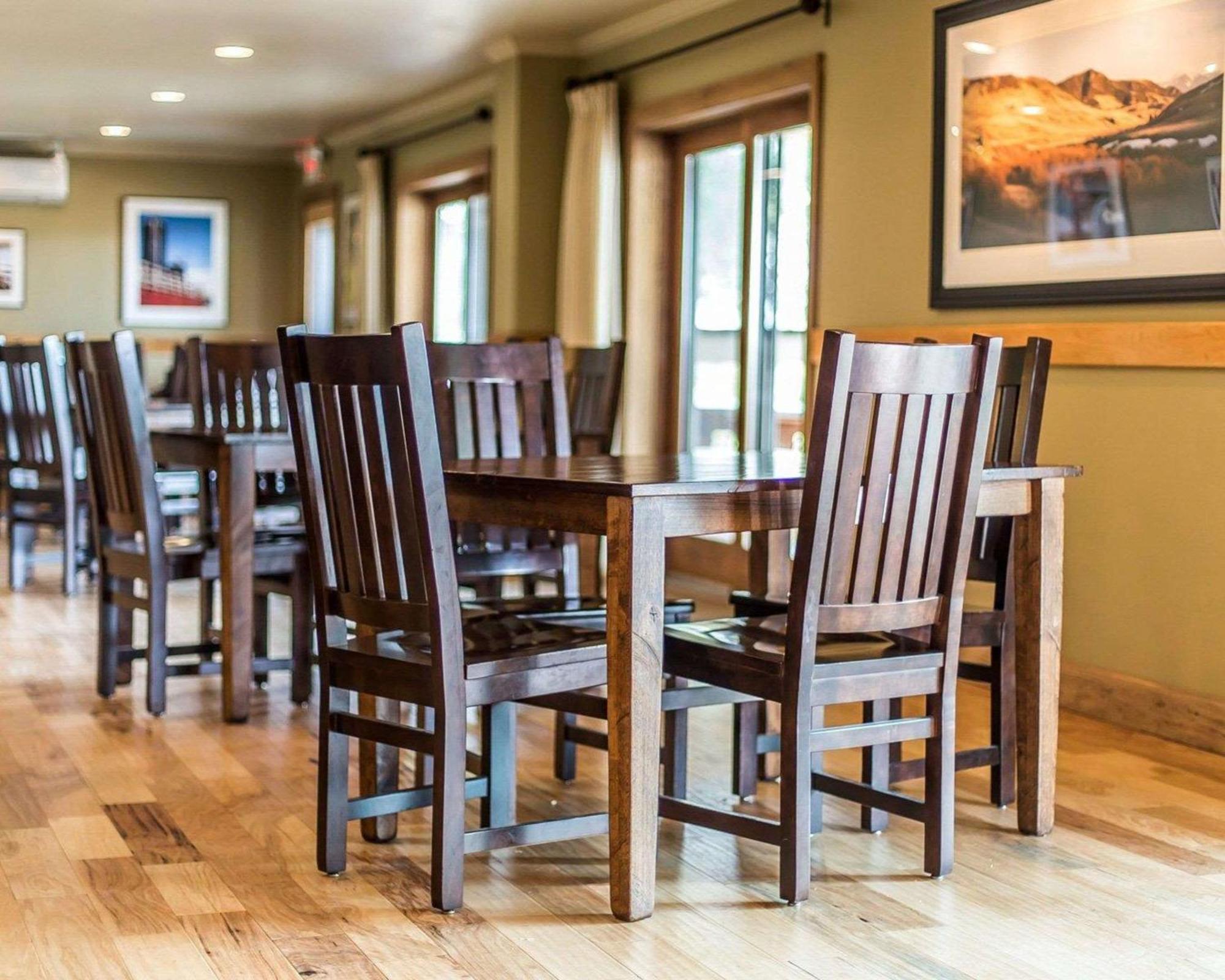 Yellowstone Valley Lodge, Ascend Hotel Collection Pray エクステリア 写真