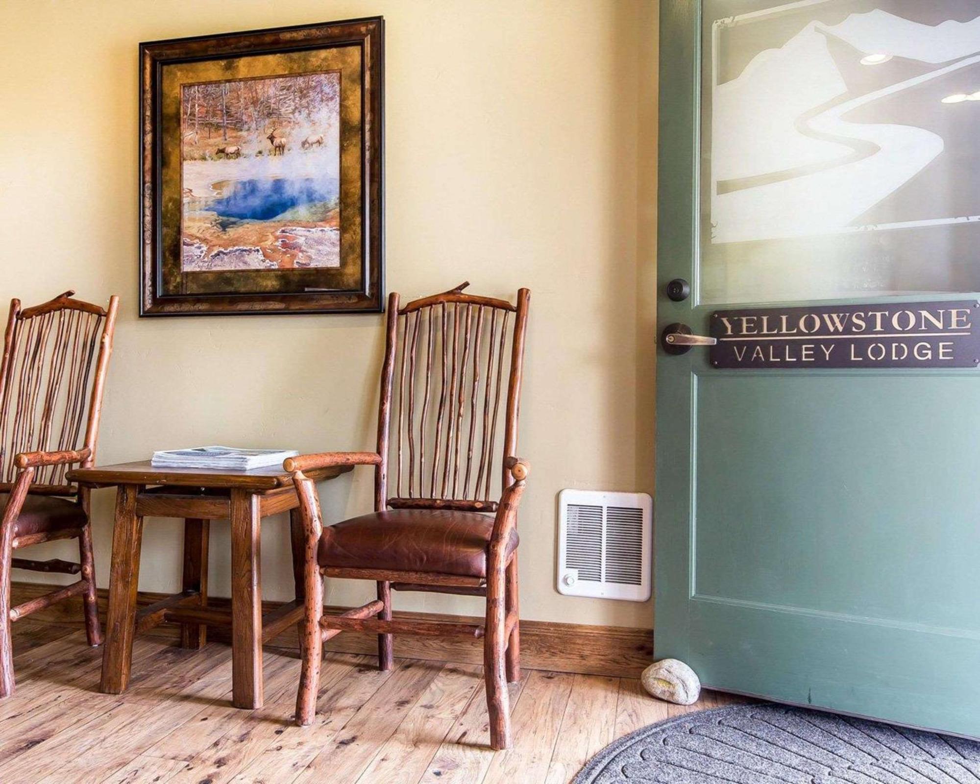Yellowstone Valley Lodge, Ascend Hotel Collection Pray エクステリア 写真