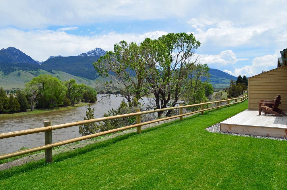 Yellowstone Valley Lodge, Ascend Hotel Collection Pray エクステリア 写真