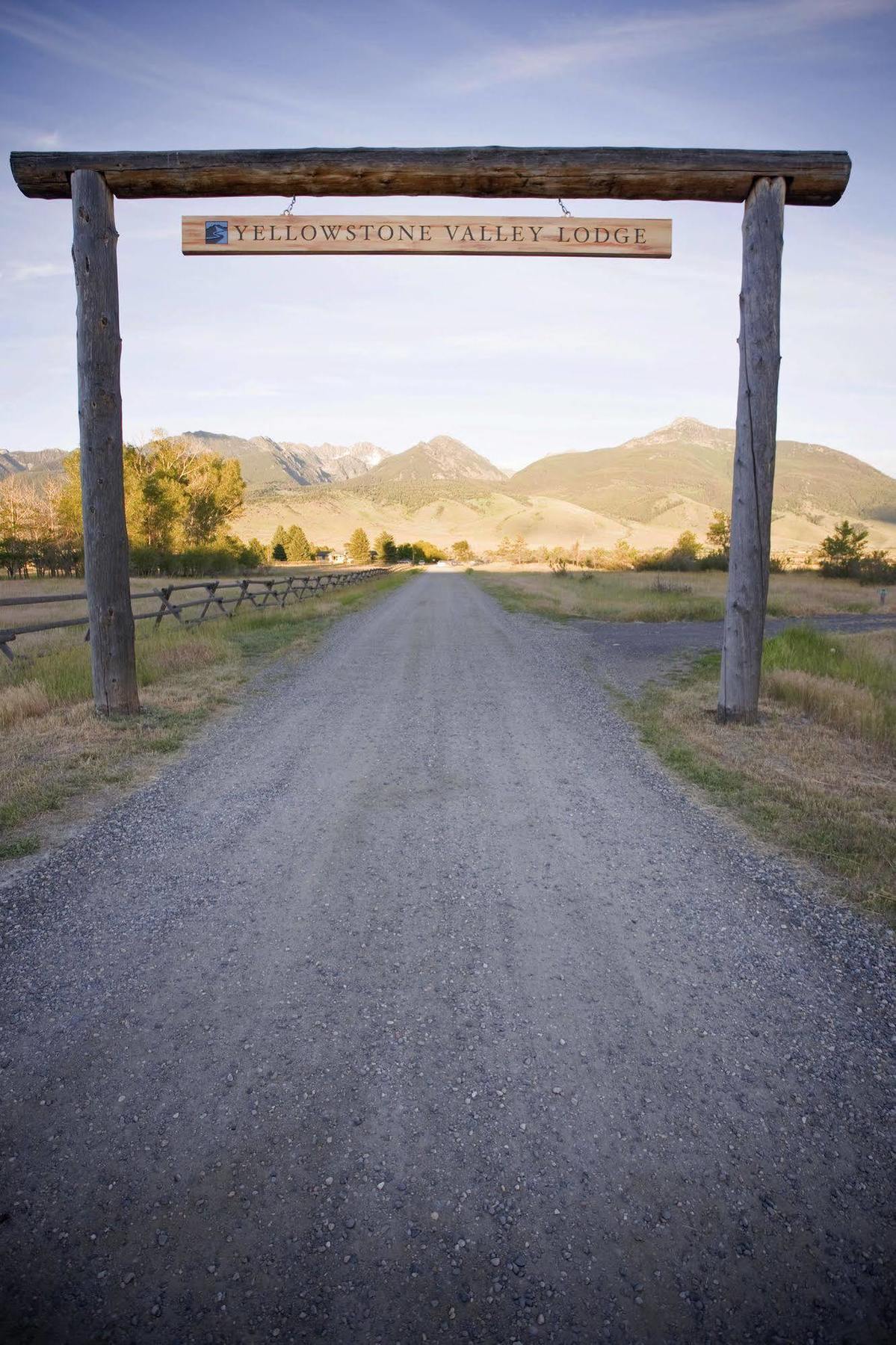 Yellowstone Valley Lodge, Ascend Hotel Collection Pray エクステリア 写真
