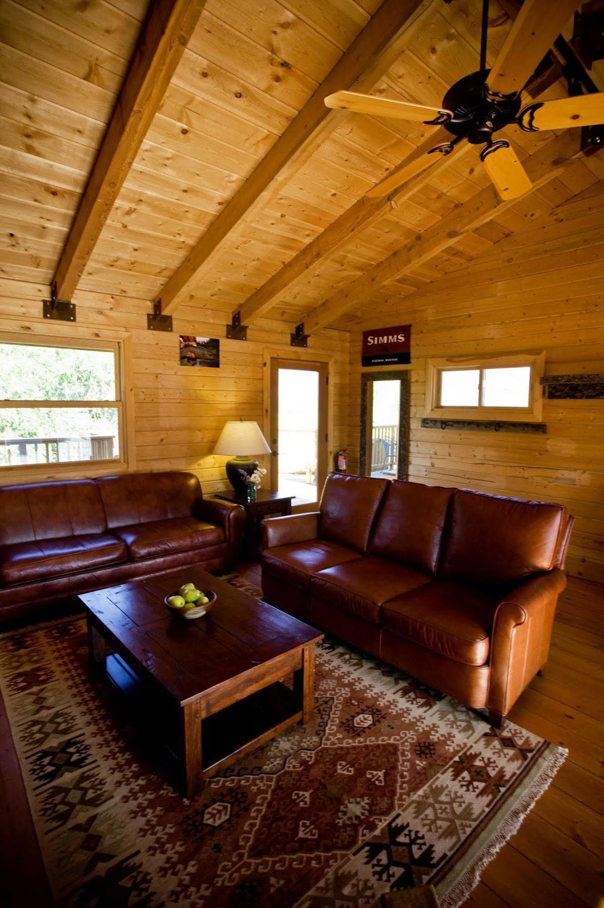 Yellowstone Valley Lodge, Ascend Hotel Collection Pray エクステリア 写真